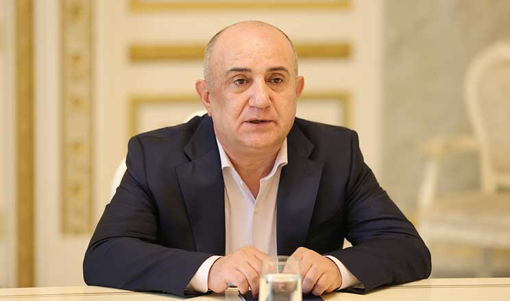 Սամվել Բաբայանը Սիվիլնեթի եթերում Թաթուլ Հակոբյանին «սատկացնելու» կոչ է անում
