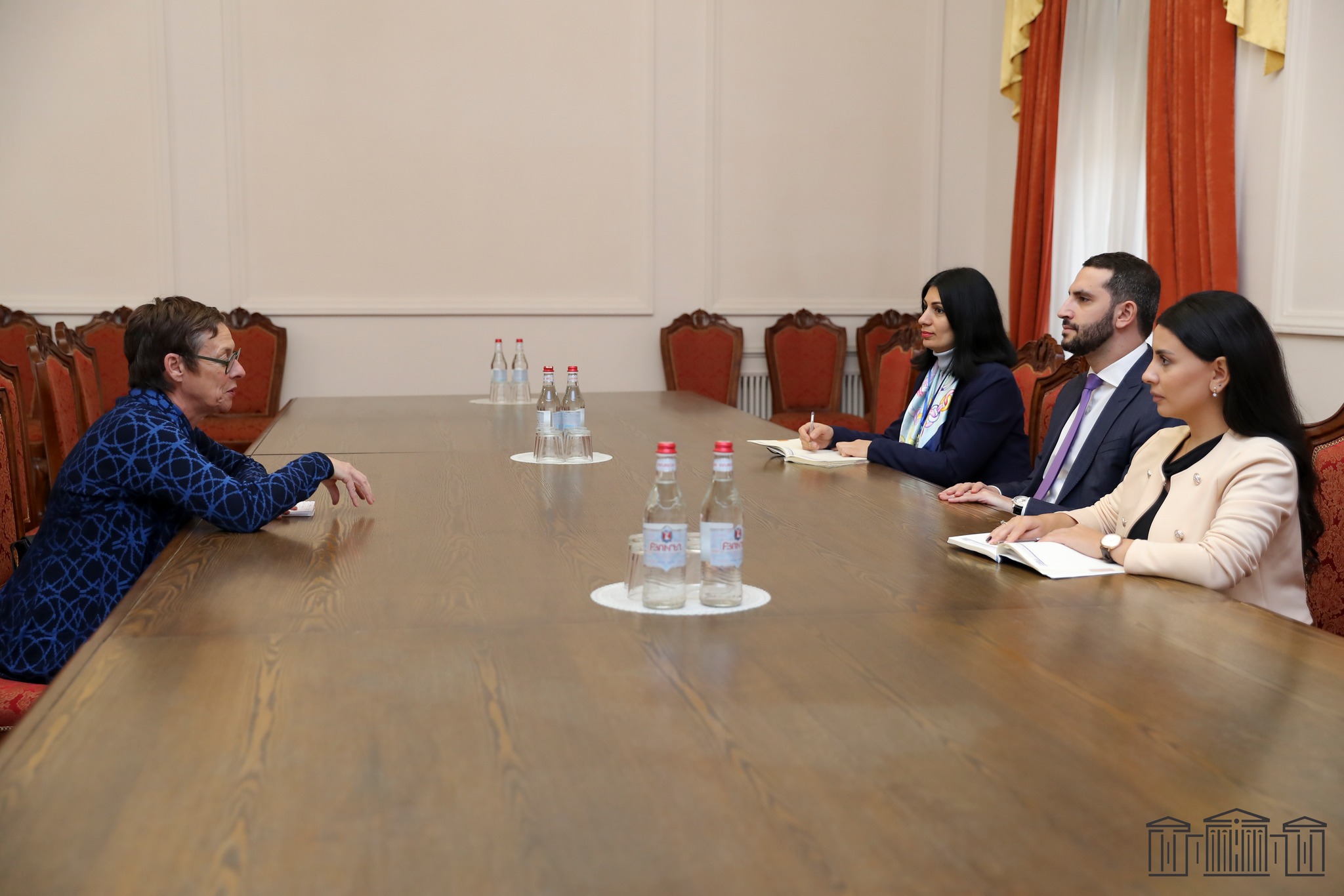 Ռ․ Ռուբինյանն ընդունել է Ֆրանսիայի դեսպանին