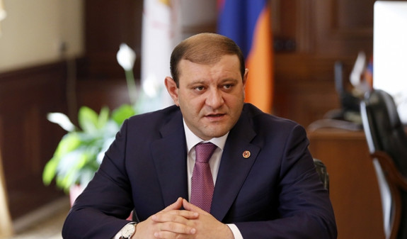 Դատախազությունը Տ․Մարգարյանից պահանջում է բռնագանձել 6 տուն,1 ամառանոց, 2 մեքենա