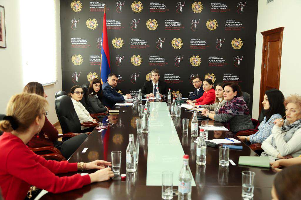 ՀԿ-ների ներկայացուցիչները բարձրաձայնել են առաջնահերթ լուծում պահանջող հարցեր