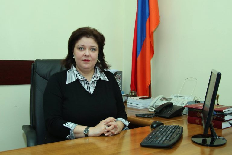 Զարուհի Նախշքարյան