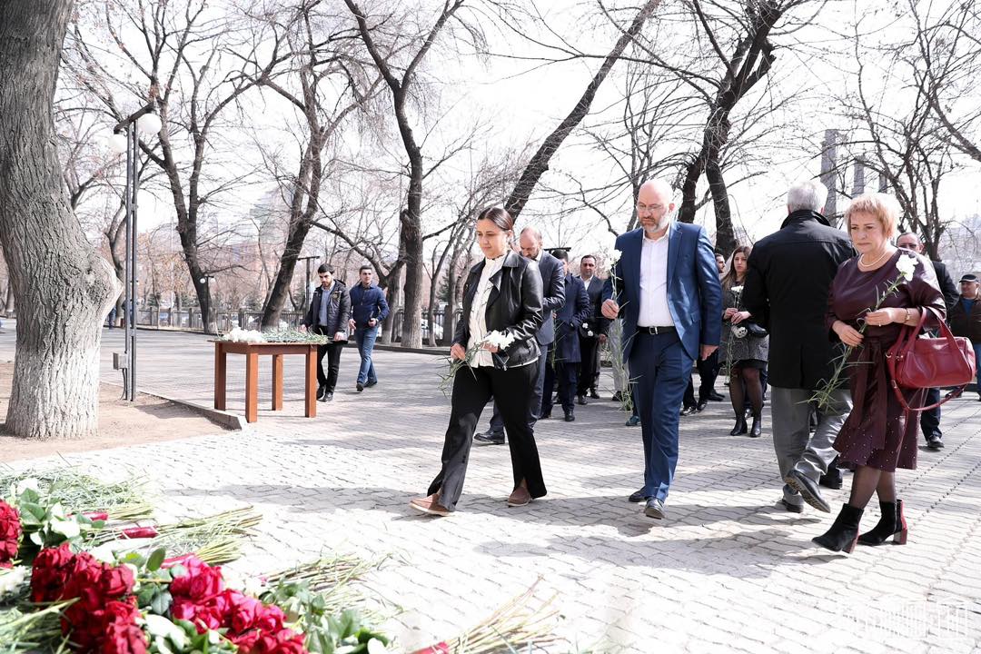 ՔՊ խմբակցության պատգամավորները հարգանքի տուրք են մատուցել