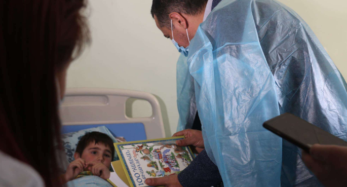 ԿԳՄՍ նախարարը այցելել է ավտովթարից տուժած դպրոցականներին