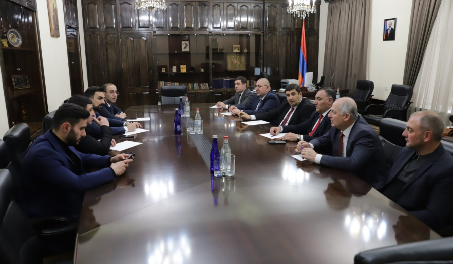 Քննարկվել են Գյումրիում և Արթիկում իրականացվող կապիտալ շինարարությանն առնչվող հարցեր