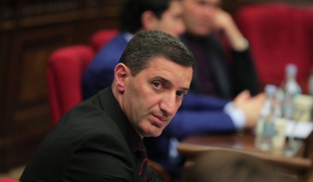 Պարեկների գործողությունների հետևանքով՝ մեքենայում Պետրոսյանի ինքնազգացողությունը վատացել է. Դանիելյան