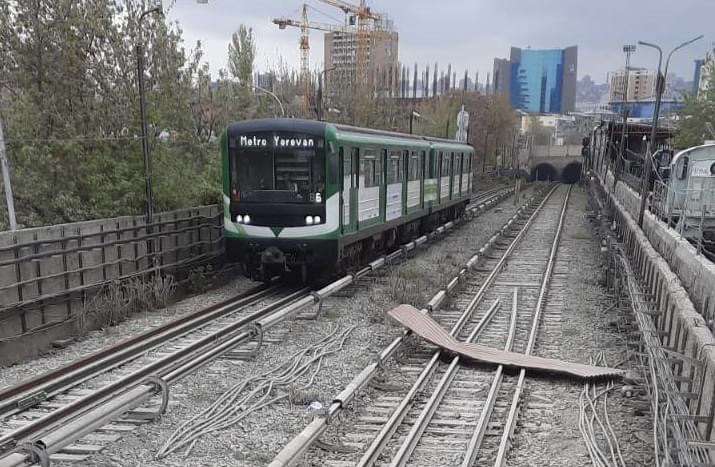 Փլուզման հետևանքով տուժածներ չկան. մետրոպոլիտենն աշխատում է արտակարգ ռեժիմով