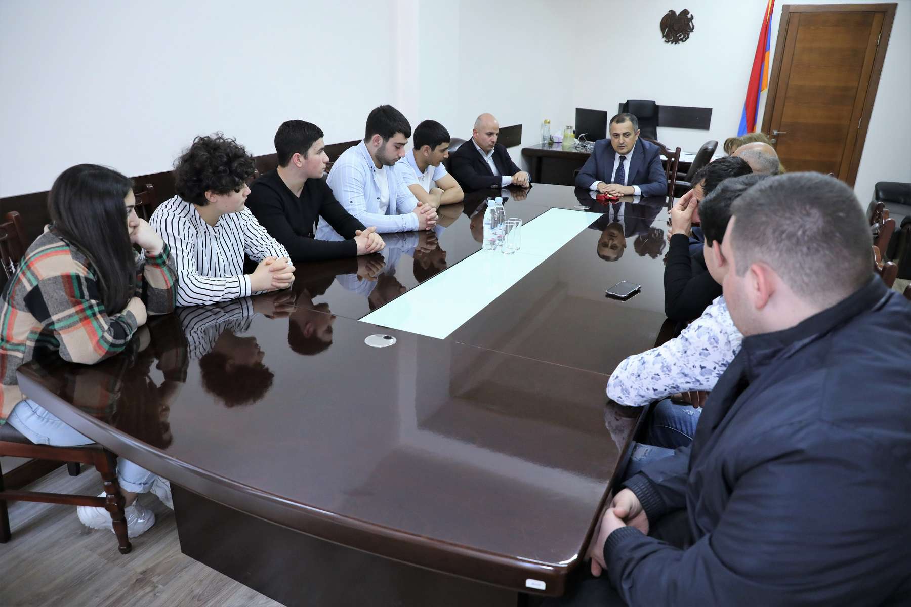 Գիլոյանն ընդունել է ծանրամարտի պատանեկան հավաքականին