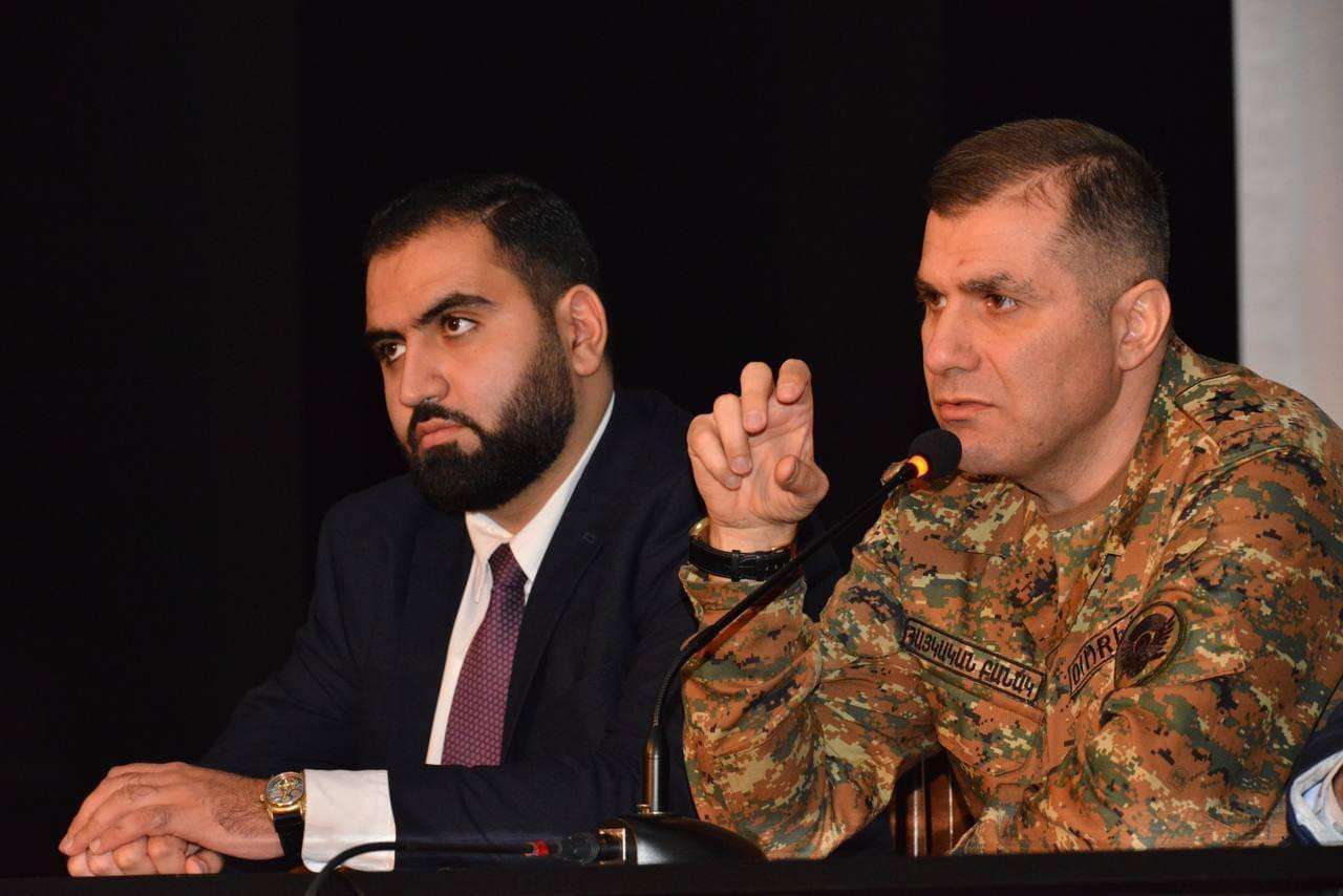 Երոյանը աշակերտներին է ներկայացրել ընդունելության նոր կարգը