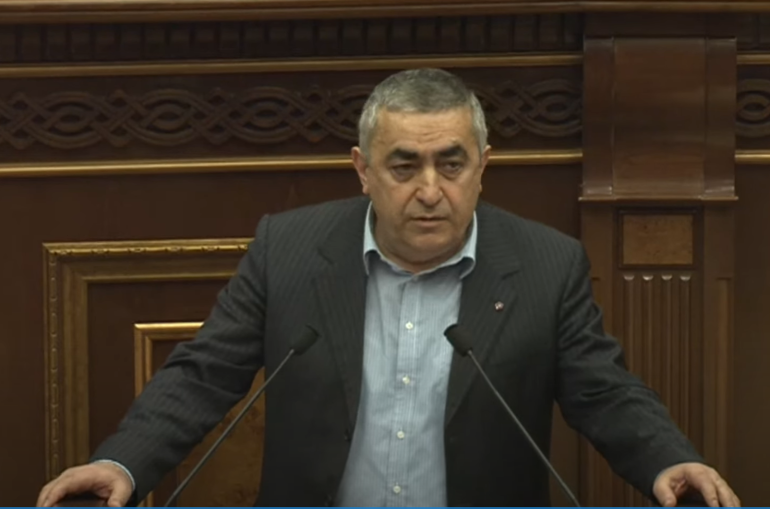 Դասեր մի՛ տվեք Դաշնակցությանը. Ռուստամյան
