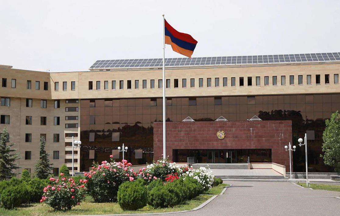ՀՀ ԶՈւ 2 զինծառայողի հետ կապն ընդհատվել է. ՊՆ