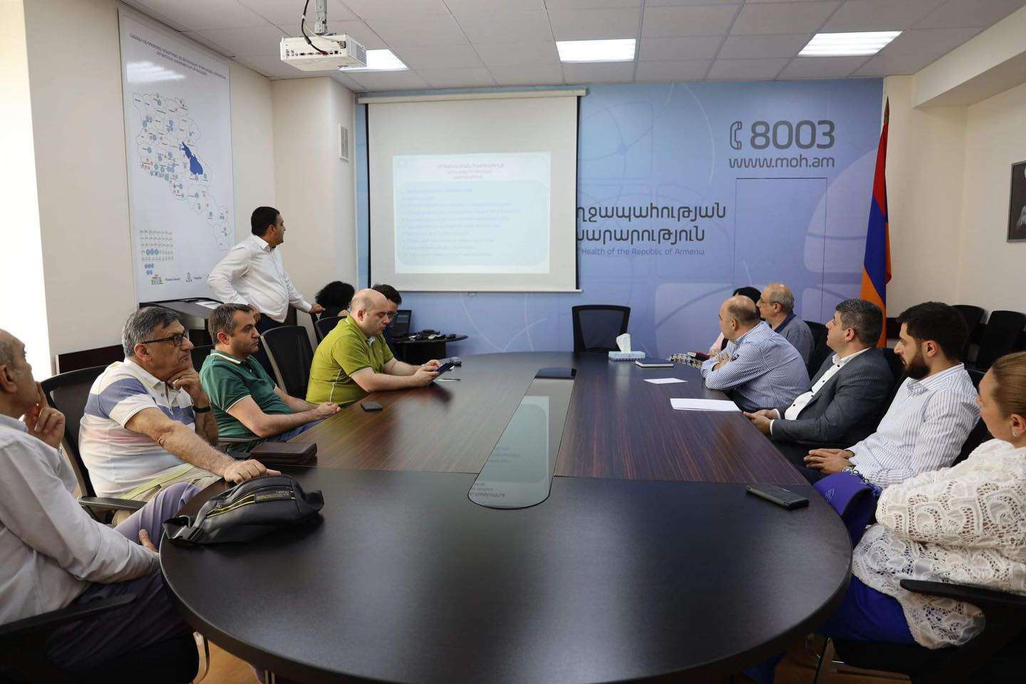 ԱՆ փոխնախարարը հանդիպել է Երևանի ու մարզերի խոշոր ԲԿ-ների ներկայացուցիչների հետ
