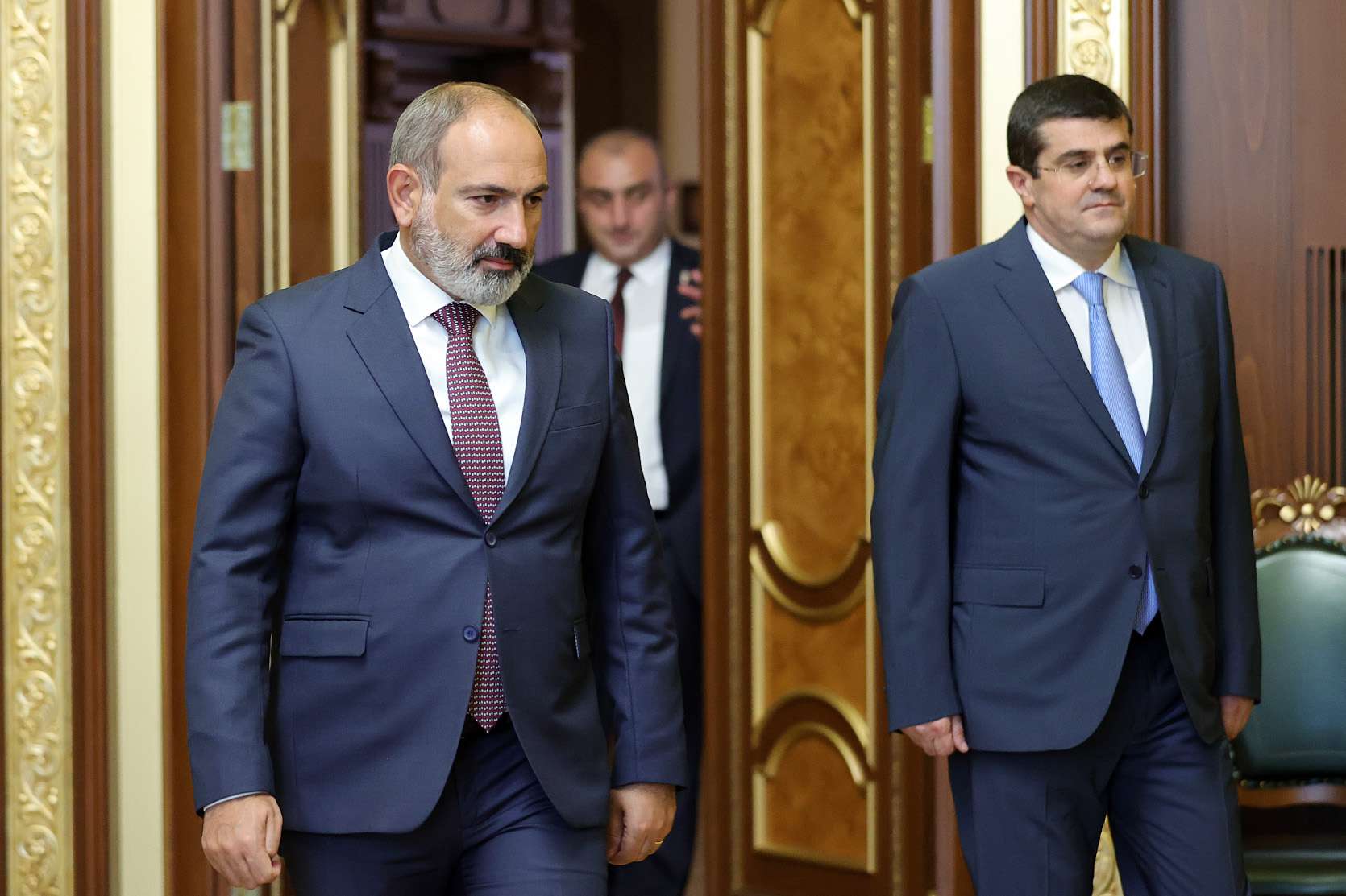 Փաշինյանն անդրադարձել է պատերազմի ժամանակ իրեն ՊՆ և ԳՇ-ի ու ԼՂ նախագահի զեկույցներին