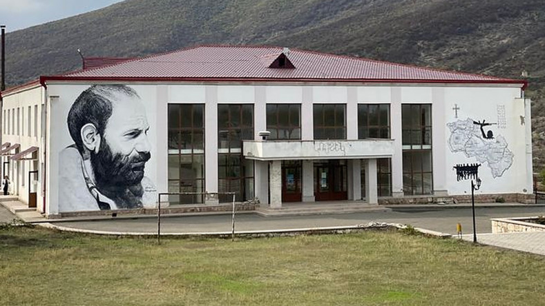 Արցախի ՄԻՊ. Որևէ սահմանափակում չի կարող զրկել ժողովրդին իր հերոսից