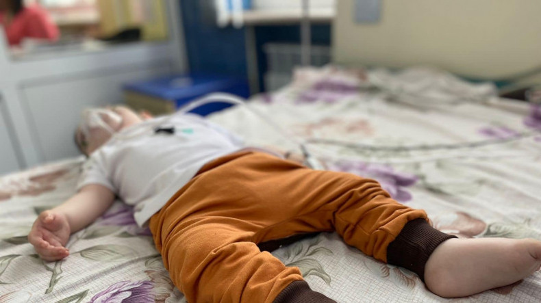 Ծայրահեղ ծանր վիճակում գտնվող երեխան Արցախից խաղաղապահների ուղղաթիռով տեղափոխվել է Հայաստան