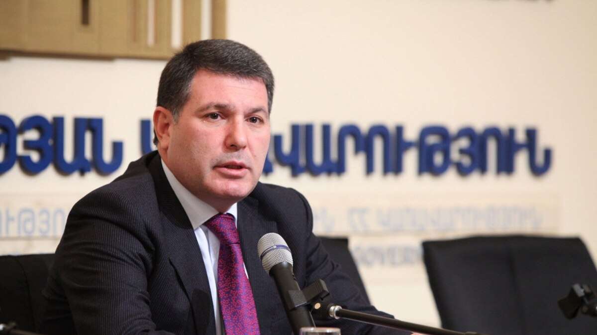 Արգելանք է դրվել նախկին նախարարի` տասնյակից ավելի գույքերի վրա