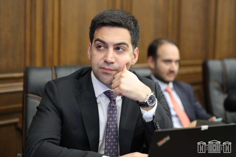 Հունվար-մարտին 176 մլրդ դրամով ավելի հարկ է հավաքագրվել. Բադասյան