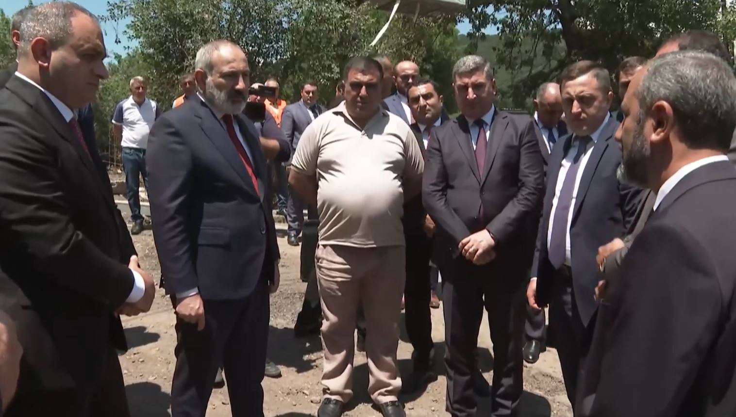 Վարչապետը ծանոթացել է Ծաղկաձորից մինչև Սևանի մայրուղի ձգվող ճանապարհի վերակառուցման աշխատանքներին