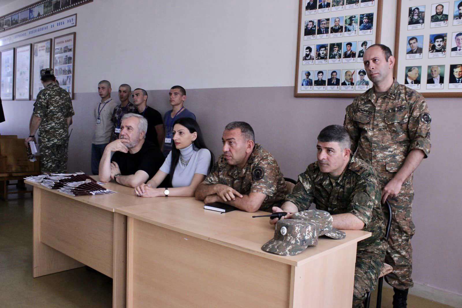ՄԻՊ-ը և Անդրանիկ Քոչարյանը այցելել են կենտրոնական հավաքակայան
