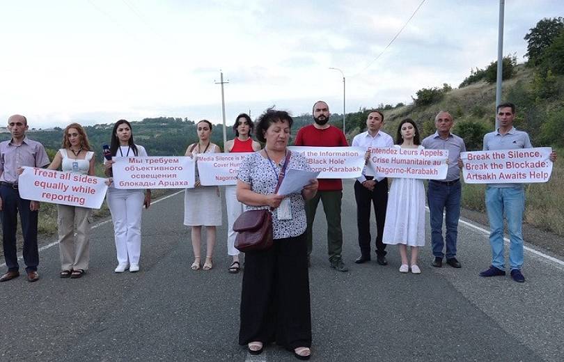 Դադարեցնել միակողմանի տեղեկությունները. ԼՂ լրագրողական համայնք