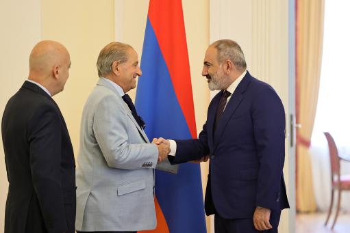 Փաշինյանն ընդունել է շվեյցարահայ գործարար Վահե Գաբրաշին