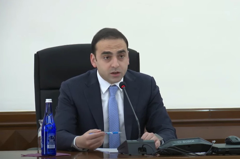 Աղբահանության տեխնիկան ենթադրվում է, որ պետք է 10 տարի ծառայեր. Ավինյան