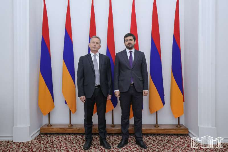 Խանդանյանը ներկայացրել է ԼՂ-ում ստեղծված իրավիճակը