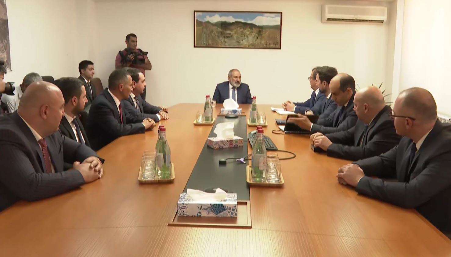 Փաշինյանն այցելել է Զանգեզուրի պղնձամոլիբդենային կոմբինատ