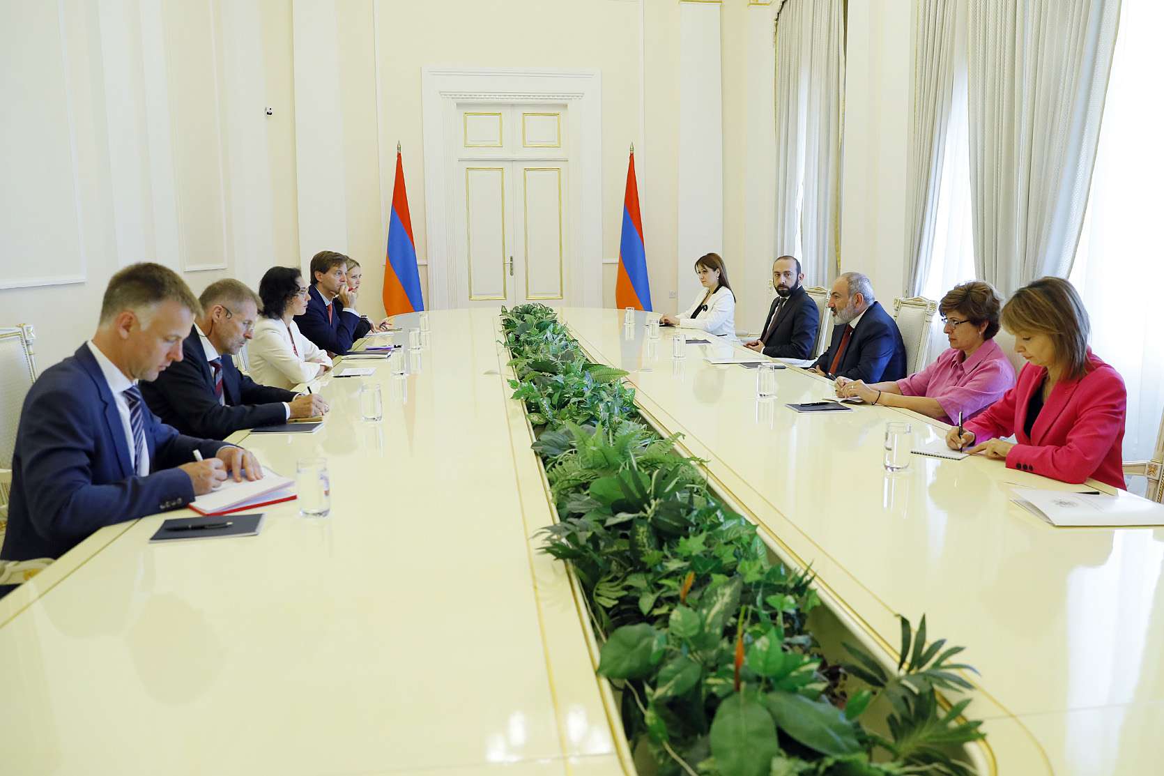 Վարչապետն ընդունել է Բելգիայի ԱԳ նախարարին