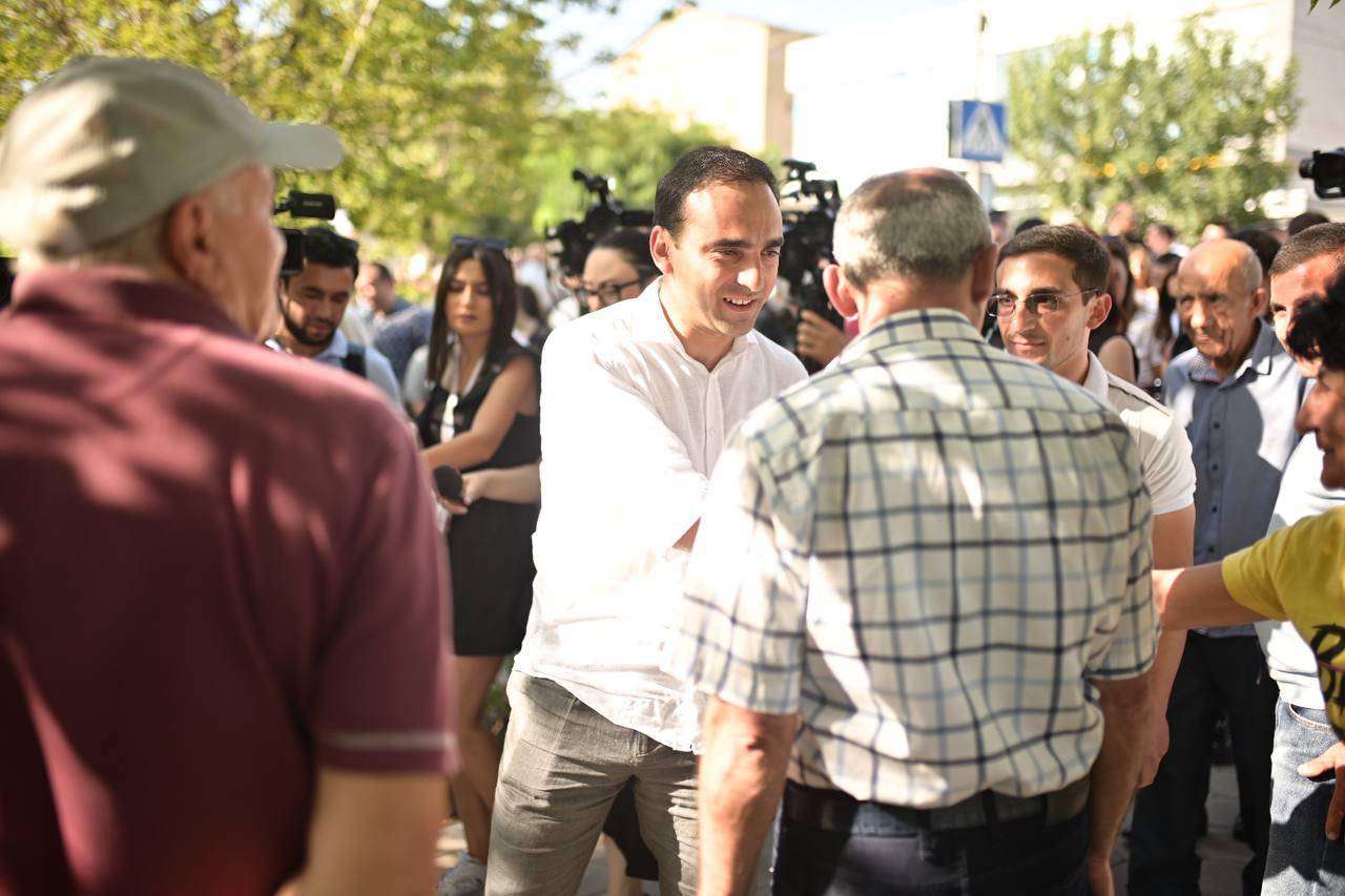 Երևանյան բոլոր բակերը առաջիկա հինգ տարում կհիմնանորոգվեն. Ավինյան