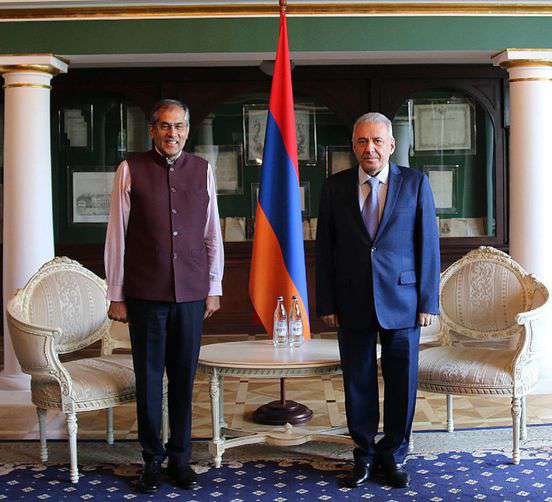Հարությունյանը ընդունել է ՌԴ-ում Հնդկաստանի դեսպանին