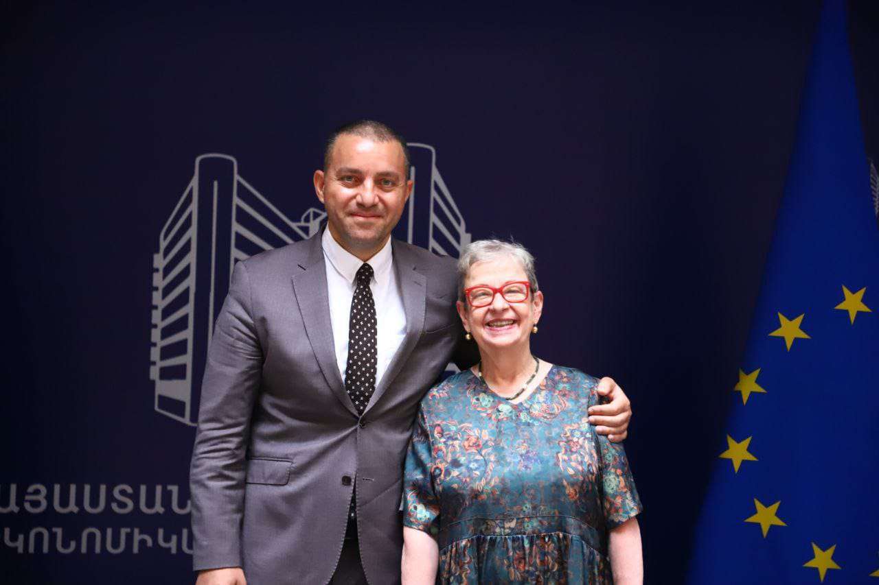 Քերոբյանն ընդունել է ՀՀ-ում դիվանագիտական առաքելությունն ավարտող ԵՄ դեսպանին
