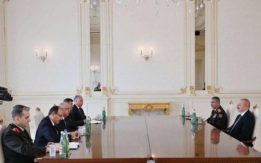 Ալիևն ընդունել է Թուրքիայի ՊՆ նախարարին