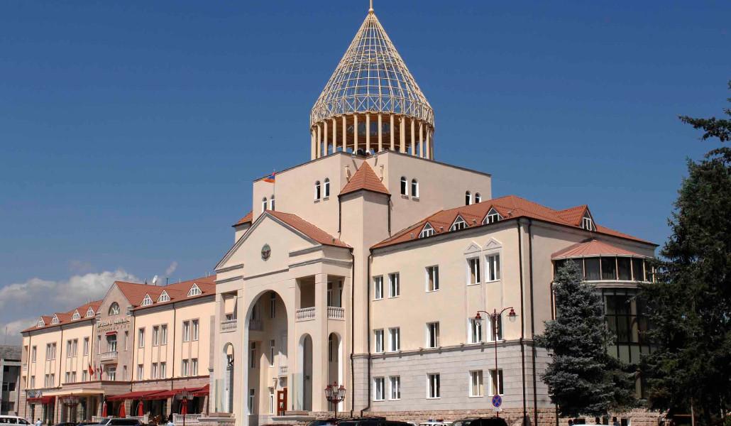 Իշխանյանն ընդունել է ԱՀ «Պահեստազորի սպաների միություն» ՀԿ ներկայացուցիչներին