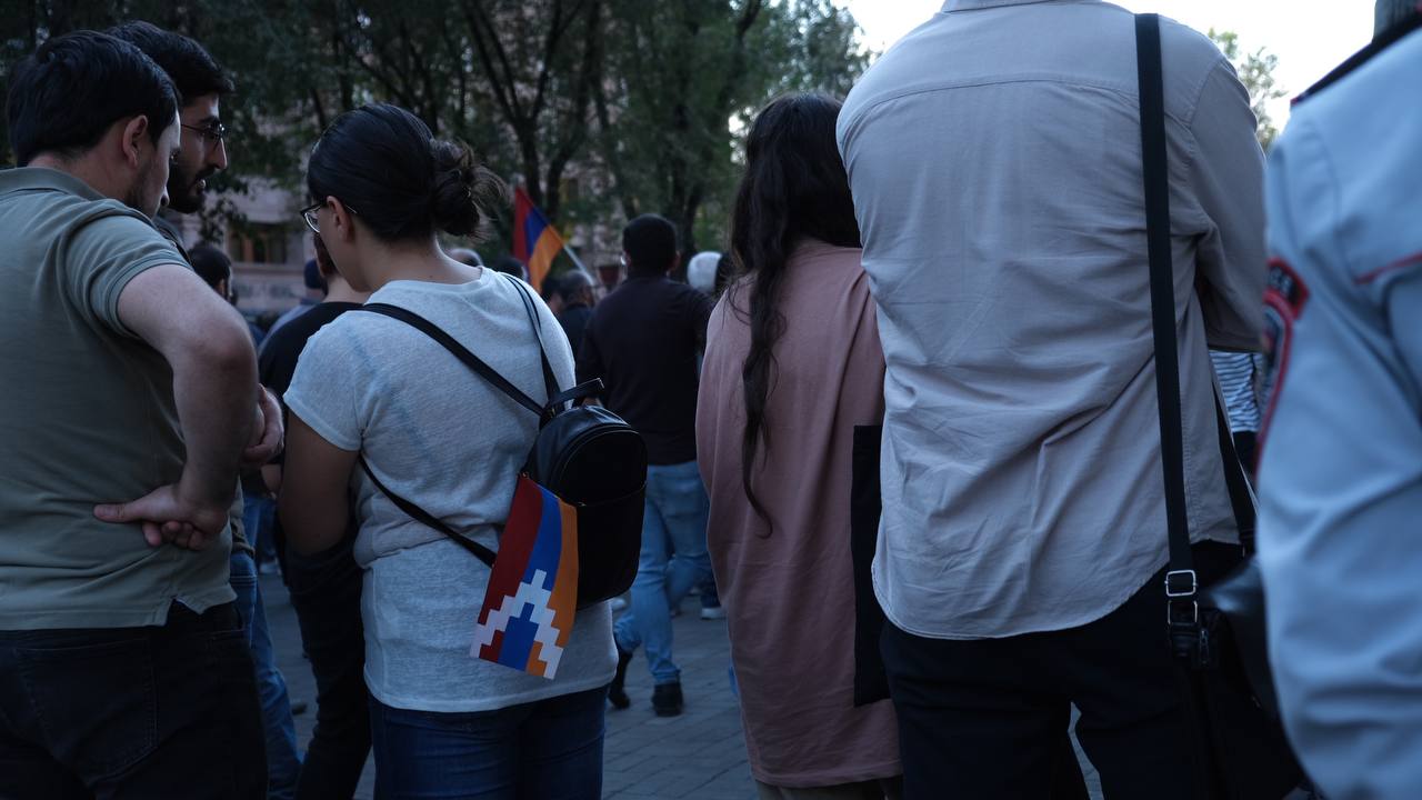 Ցուցարարները Երևանում փողոցներ են փակել