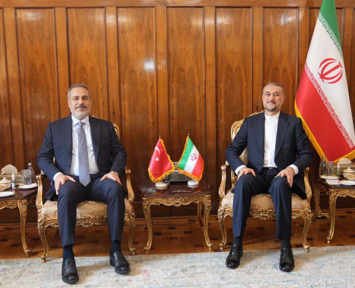 Թեհրանում հանդիպել են Իրանի և Թուրքիայի ԱԳ նախարարները