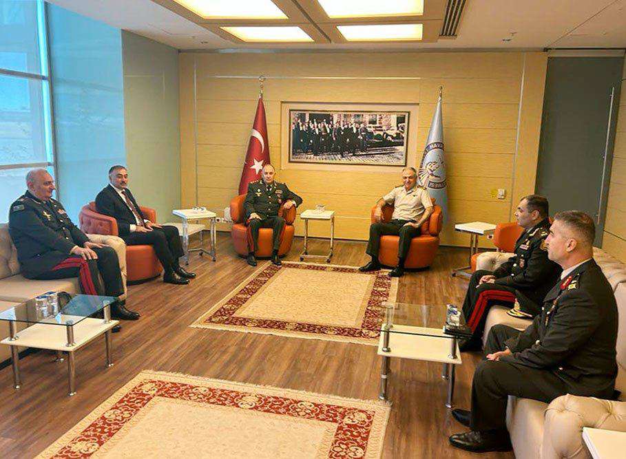 Ադրբեջանի ԶՈւ գլխ․ շտաբի պետը մեկնել է Թուրքիա