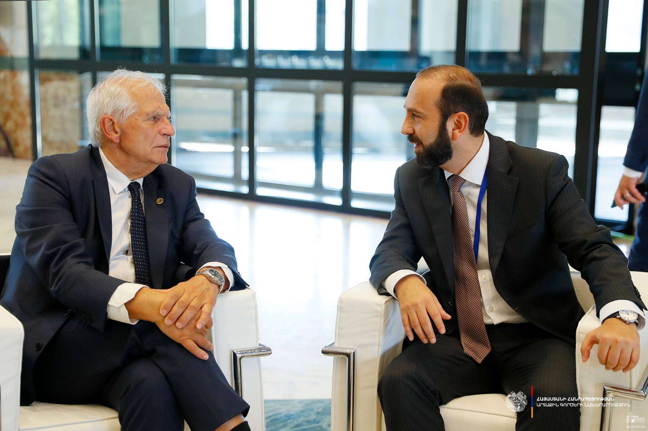 Գրանադայում տեղի է ունեցել Արարատ Միրզոյանի և Ժոզեպ Բորելի հանդիպումը