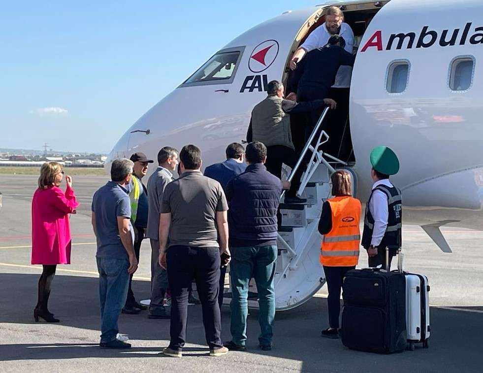 ԼՂ-ից լուրջ վնասվածքներով երկու երիտասարդ բուժօգնություն ստանալու նպատակով ԱՄՆ են տեղափոխվել