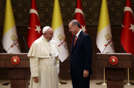 Էրդողանը հեռախոսազրույց է ունեցել Հռոմի պապի հետ