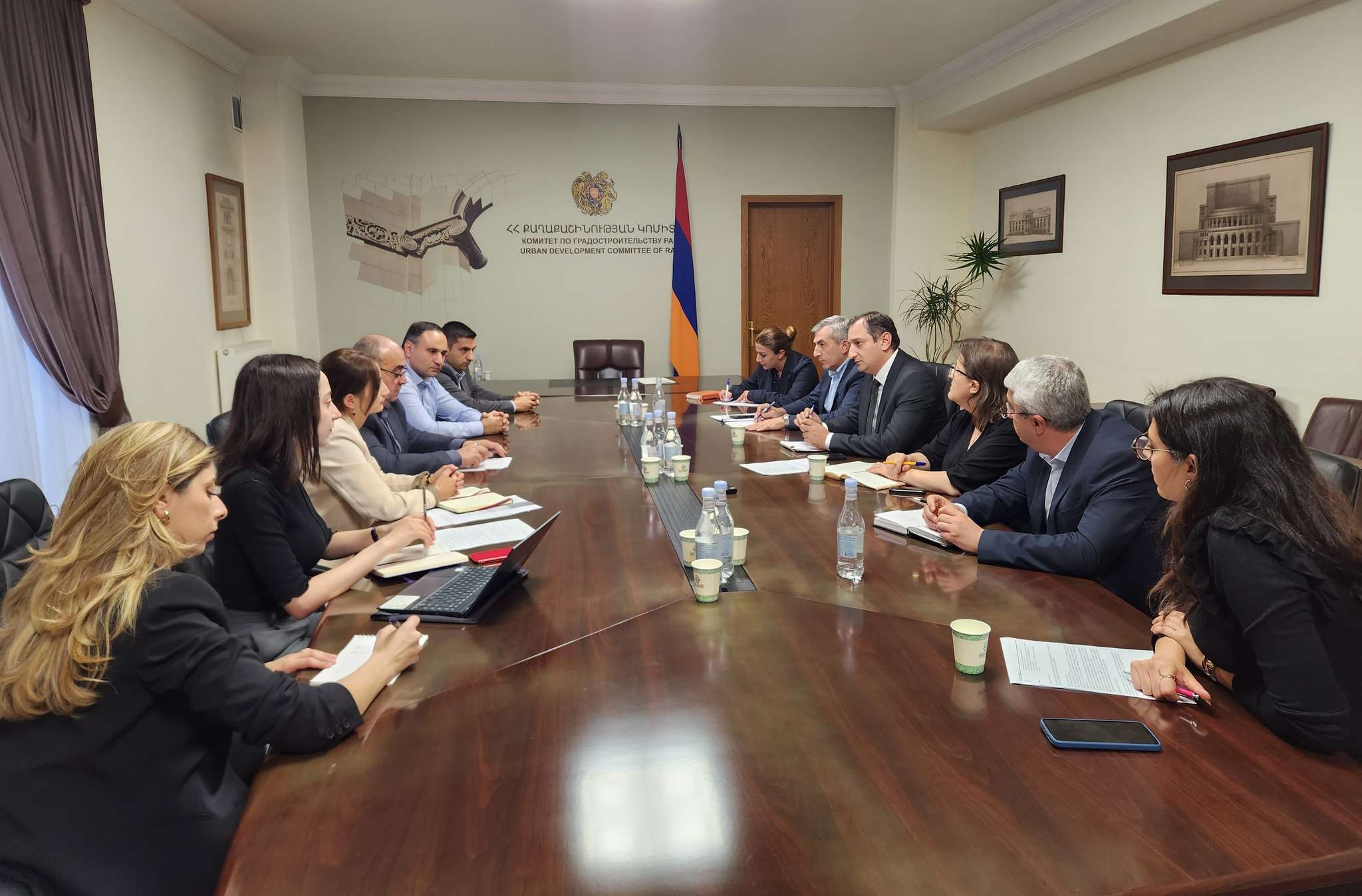 Հանդիպել են ԿԲ-ի և ապահովագրական ընկերությունների ներկայացուցիչները