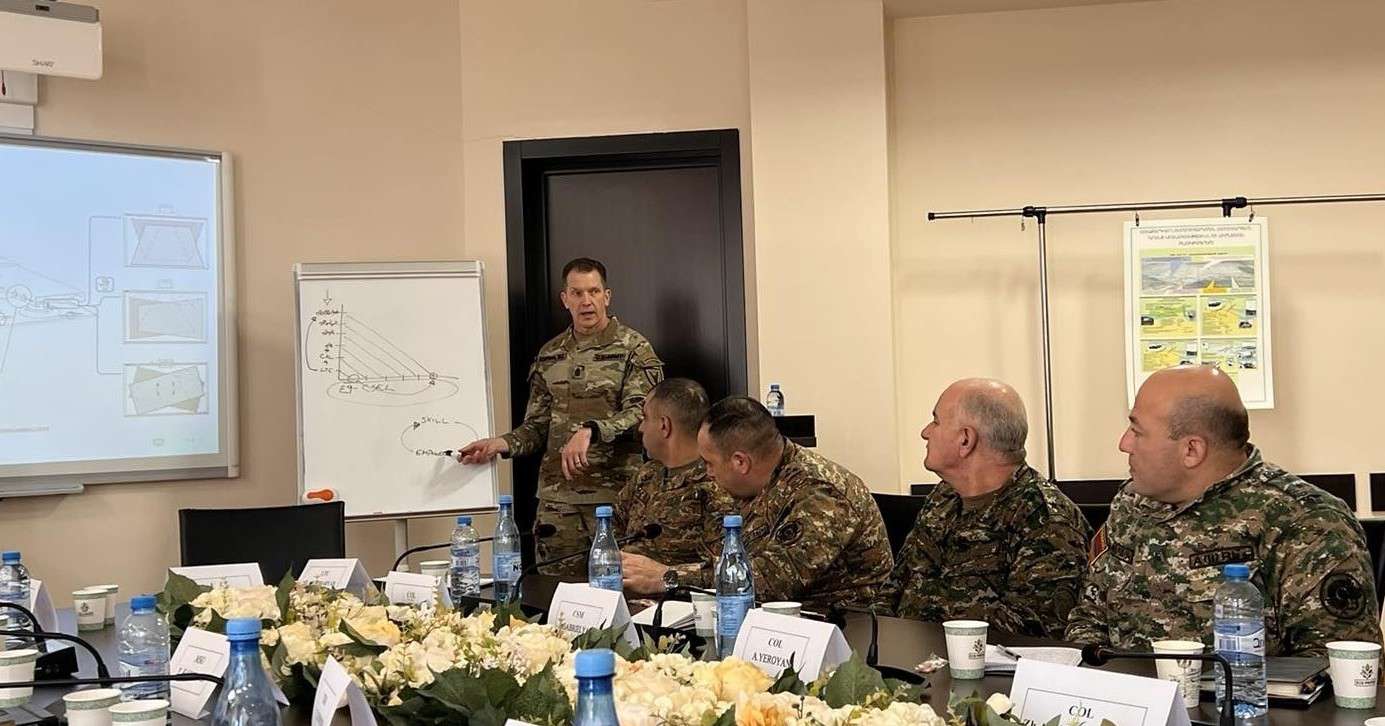 ԱՄՆ-ն աջակցում է ՀՀ-ի զինված ուժերի սերժանտական կորպուսի կատարելագործմանը