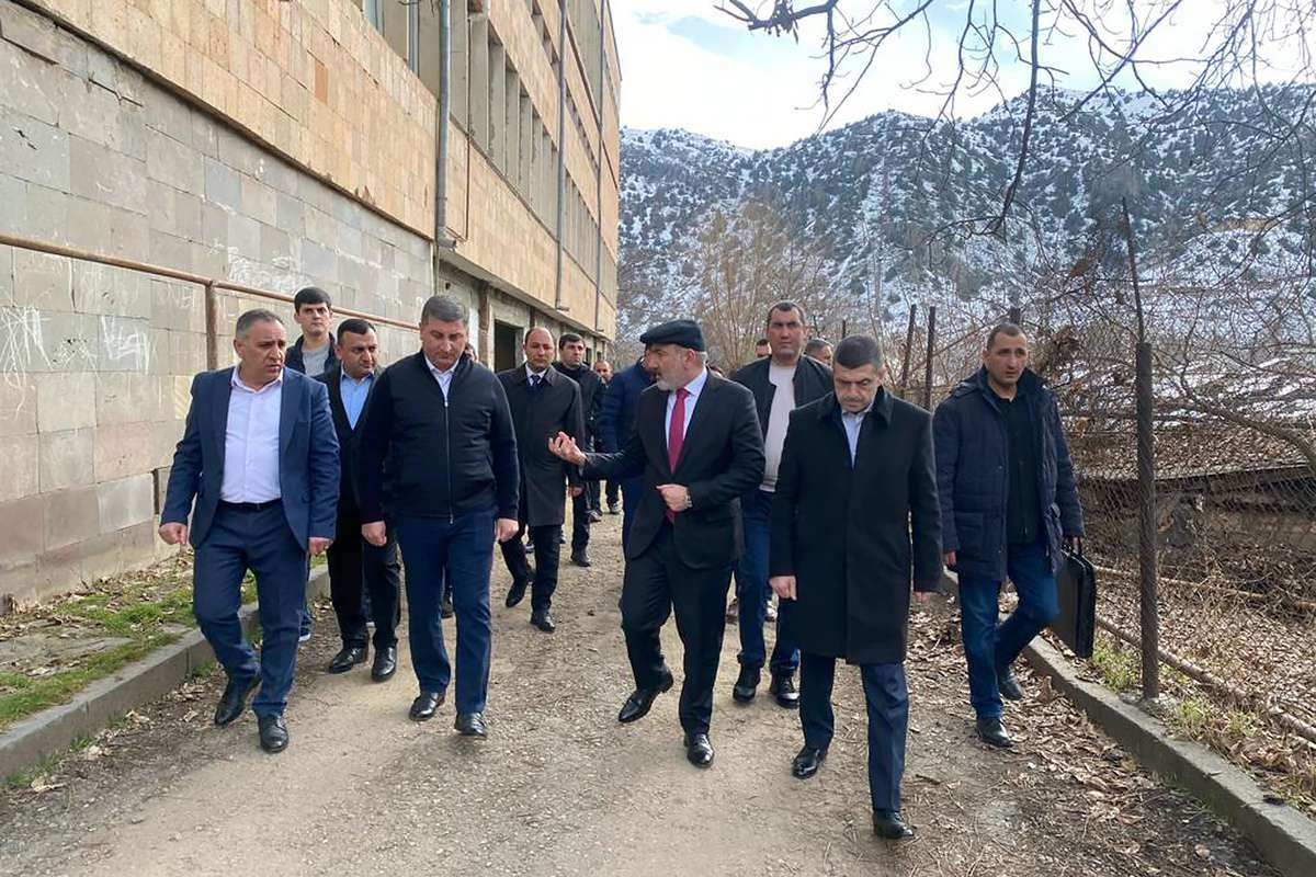 Վարչապետը չնախատեսված այց է ունեցել Վայոց ձորի մարզի Վայք քաղաք