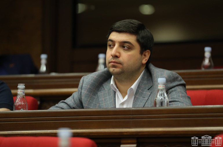 Բանակցությունները պետք է ցույց տան՝ միջնորդներ պե՞տք են, թե՞ ոչ. Հակոբյան