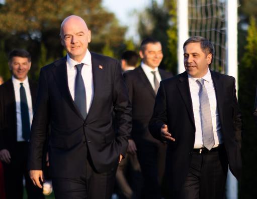 ՖԻՖԱ-ի նախագահ Ջիանի Ինֆանտինոն շնորհավորել է Արմեն Մելիքբեկյանին