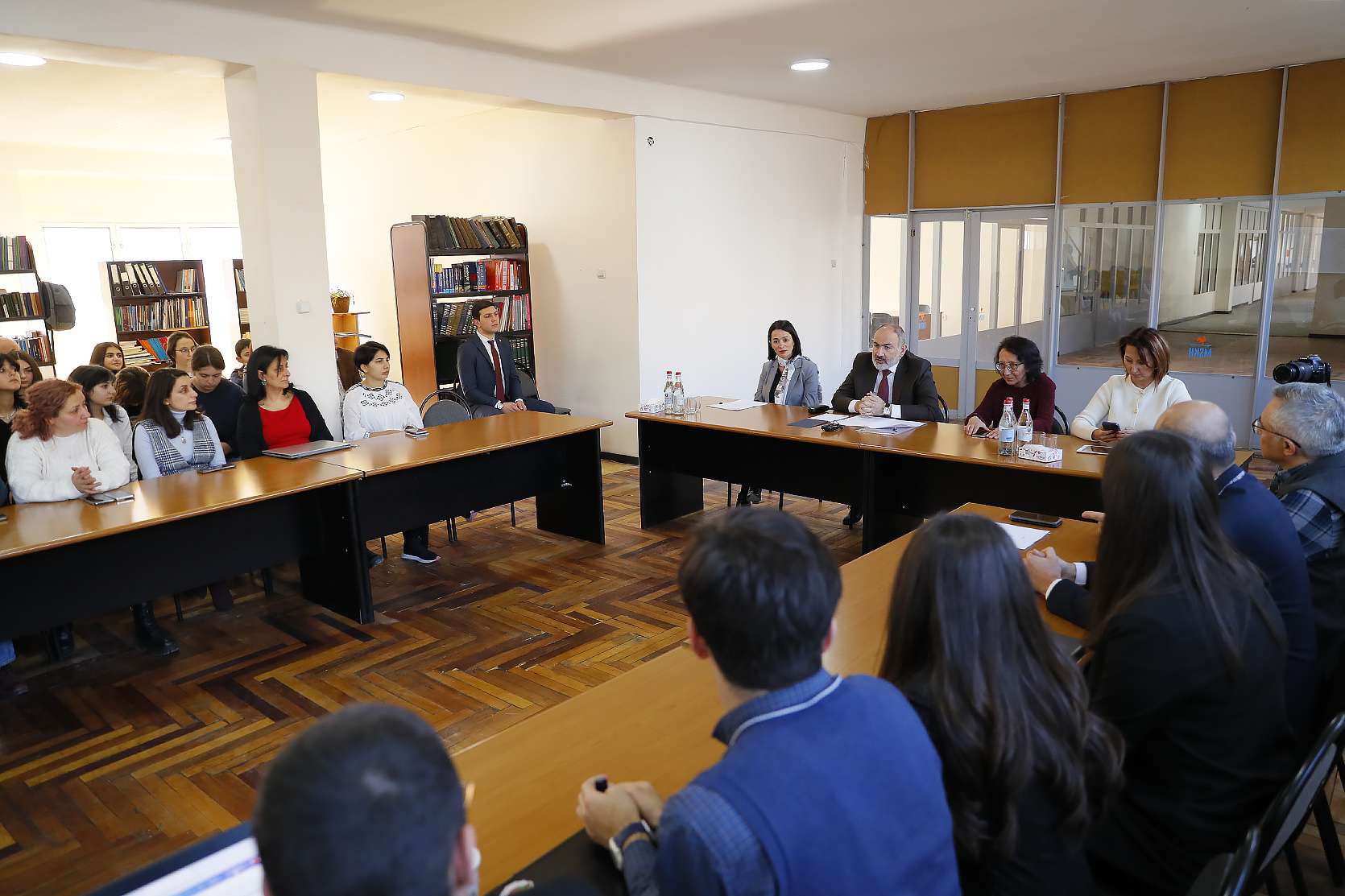 Վարչապետն այցելել է «Մխիթար Սեբաստացի» կրթահամալիր