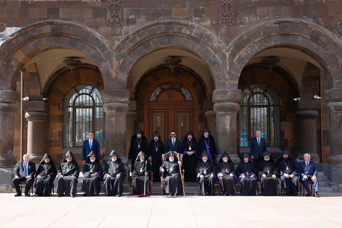 Գերագույն հոգևոր խորհուրդը խիստ տարակուսելի է համարել նոր Սահմանադրություն ընդունելու նախաձեռնությունը