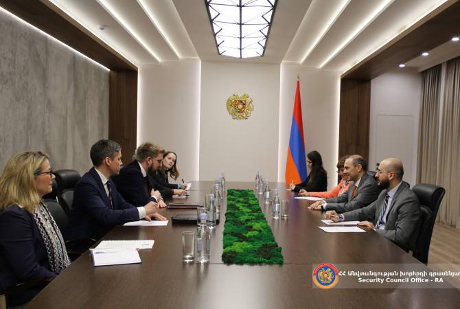 Հանդիպել են ՀՀ ԱԽ քարտուղարը և Նորվեգիայի ԱԳՆ պետքարտուղարը