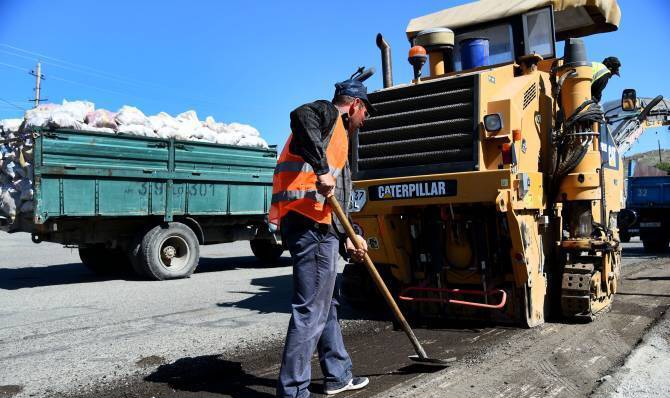 Հիմնանորոգվում է Նոր Կյանք‚ Վարդաքար‚ Փանիկ‚ Գետափ‚ Արևշատ‚ Մեծ Մանթաշ գյուղերը կապող 12.8 կմ ճանապարհը