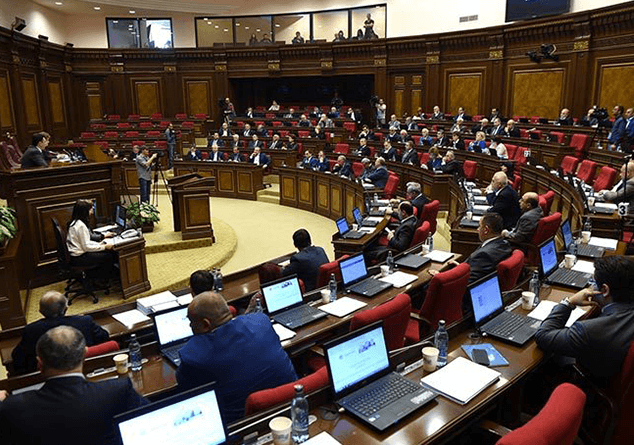 ԱԺ-ն չընդունեց սահմանազատման և սահմանագծման վերաբերյալ ընդդիմության առաջարկած հայտարարության նախագիծը
