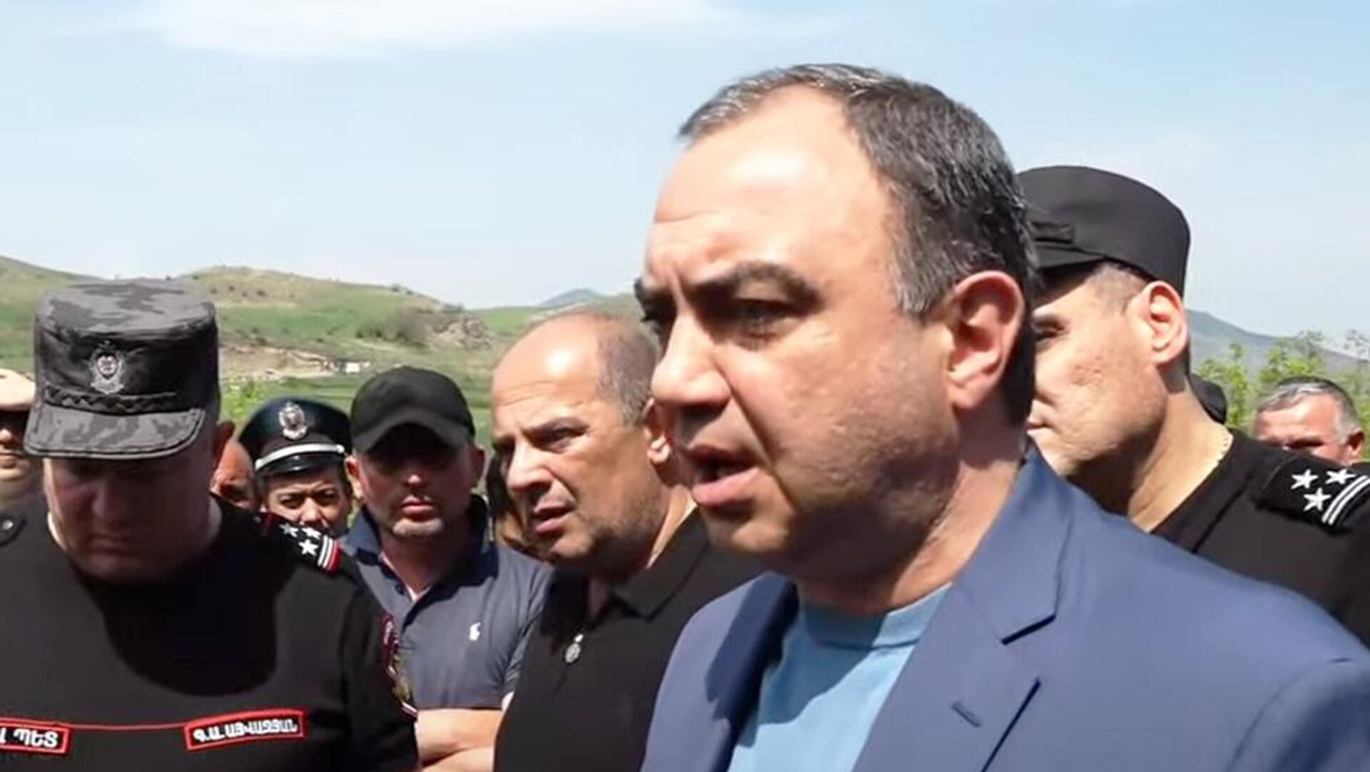 Ձեր հետևից սև գործ անող չկա. Ղազարյան